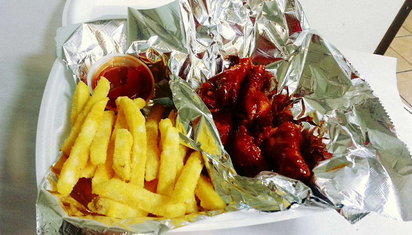 5pc WINGS, FRIES & 12oz image